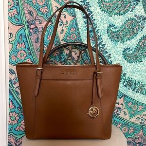 Michael Kors Voyager Tote Purse